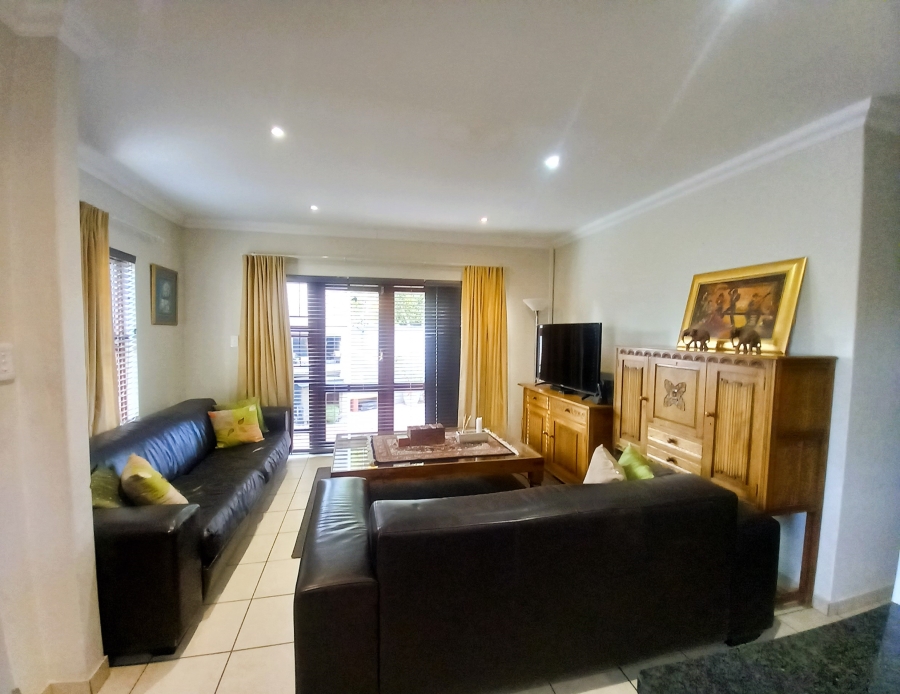 To Let 3 Bedroom Property for Rent in Jagtershof Western Cape